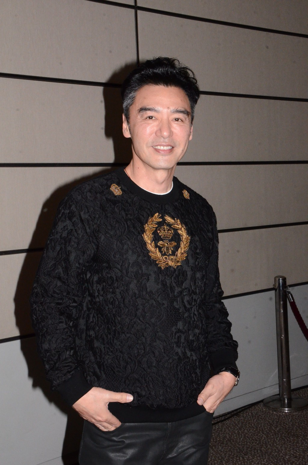 鍾鎮濤於2002年向法庭申請破產。