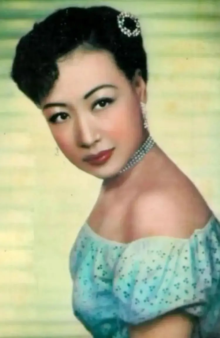 李麗除是上海舞后和交際花外，也是上海的電影明星。