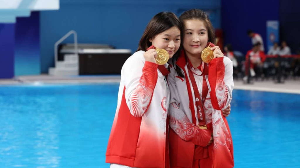 全红婵将缺席下月的游泳世界杯决赛。图为她去年参加第十五届全国运动会情况。中新社