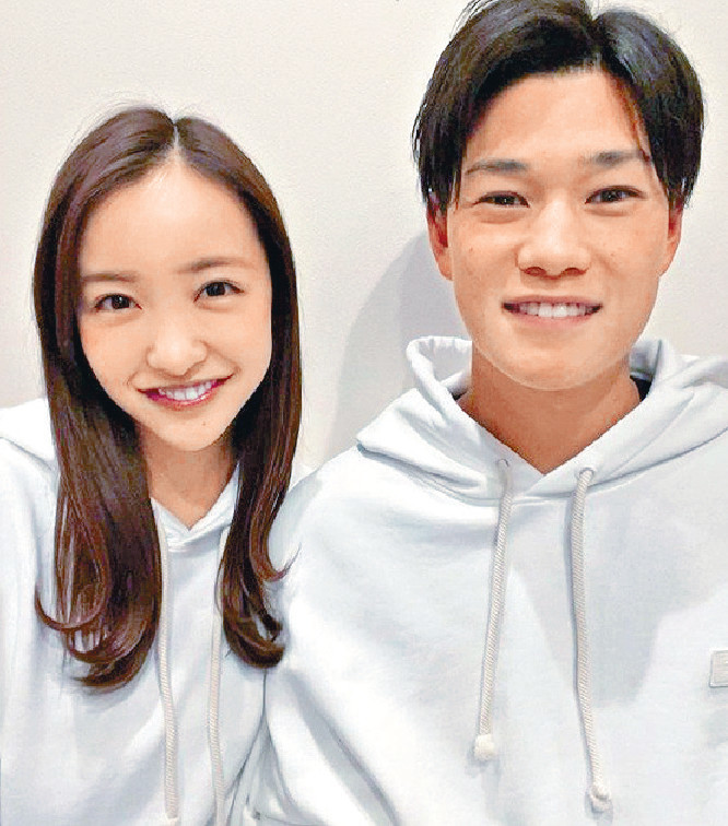■板野年初下嫁棒球手高橋奎二。
