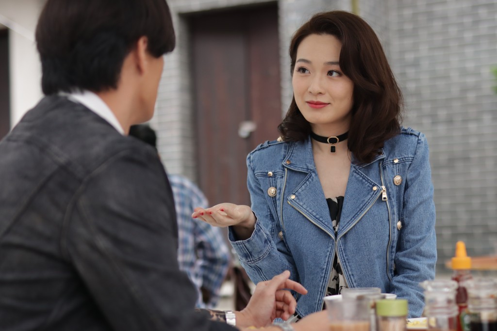 蔡洁于剧中也跟杨明有感情线。