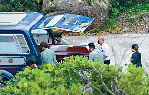 ■靈柩抵達海會靈塔。