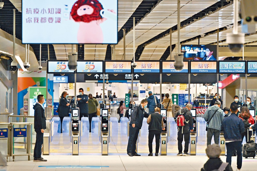 香港與內地全面通關，香園圍/蓮塘口岸首次啟用客運通關服務。