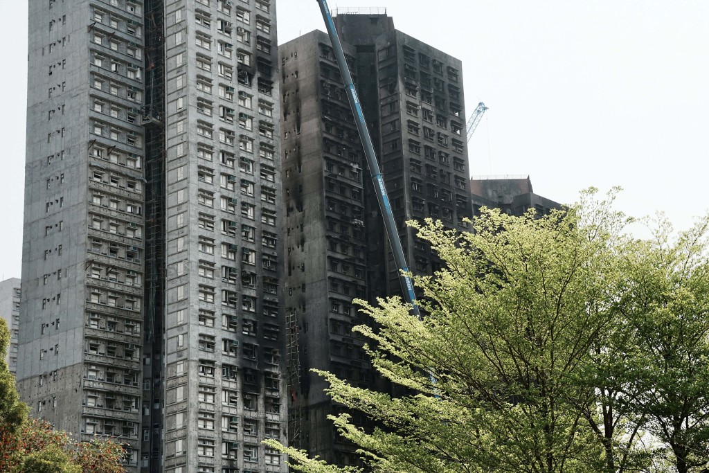 去年宏福苑大火事件後,律師會亦積極支援災民,如設立緊急免費法律熱線,由義務律師就人身傷亡、遺囑與遺產等提供意見。資料圖片 去年宏福苑大火事件後,律師會亦積極支援災民,如設立緊急免費法律熱線,由義務律師就人身傷亡、遺囑與遺產等提供意見。資料圖片