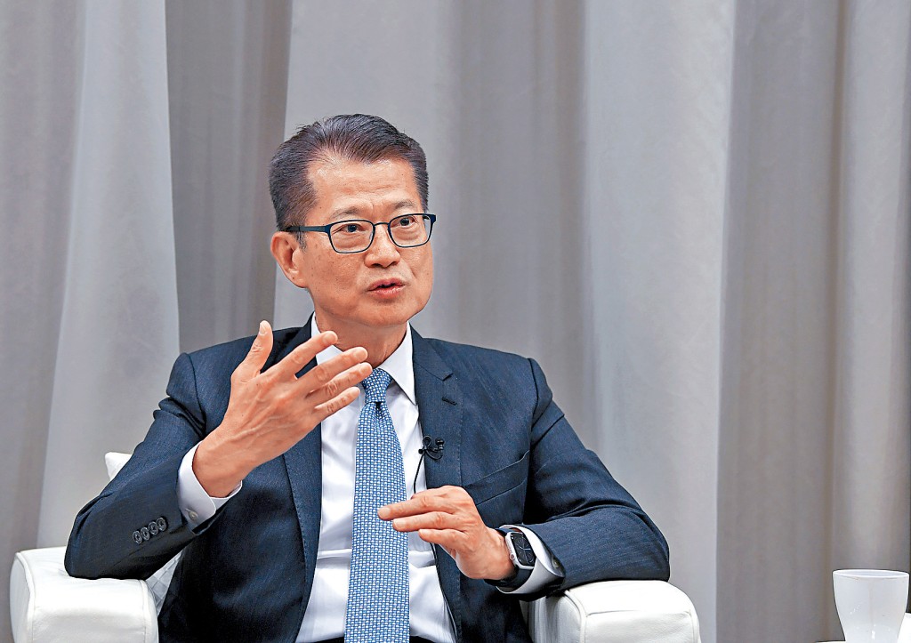 陳茂波表示,本港輸往東盟的出口,由03年的6.1%上升至去年7.9%,成為本港第二大出口市場。