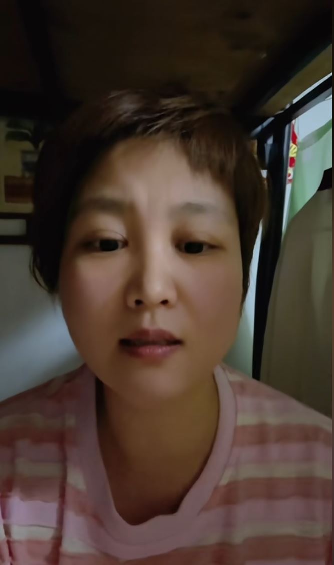有東北婦人學煲廣東湯時，錯把五指毛桃，當作五隻毛桃，鬧出笑話。