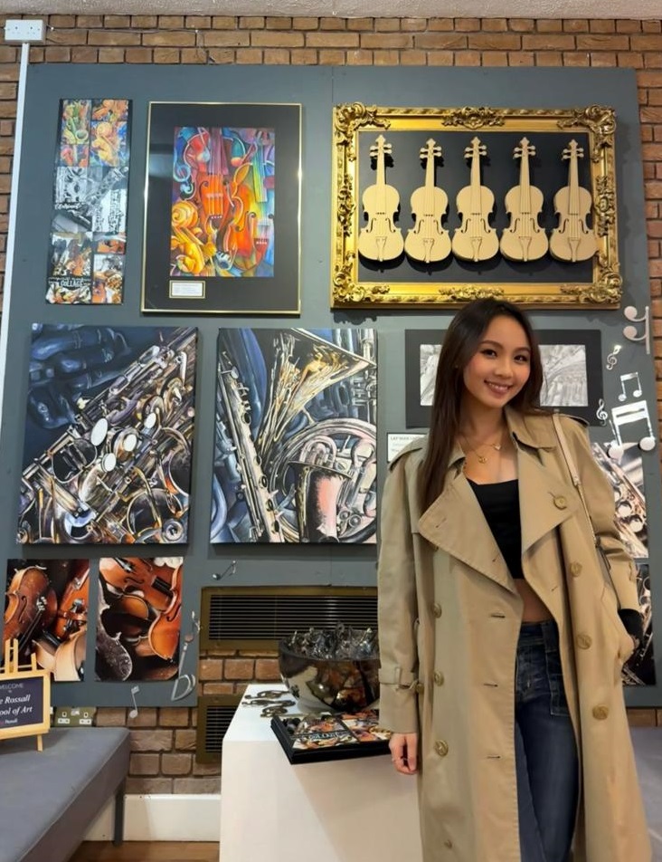 如今就讀建築系的Laurie,坦言若非在英國升學,未必有如此多的空間、時間鑽研繪畫。 如今就讀建築系的Laurie,坦言若非在英國升學,未必有如此多的空間、時間鑽研繪畫。