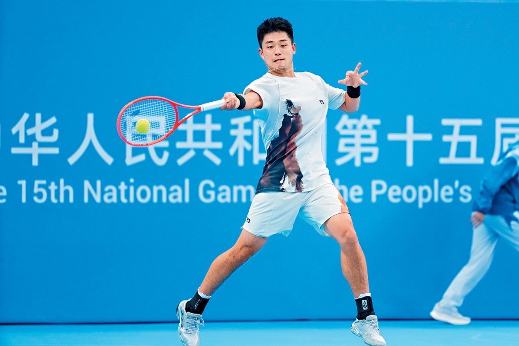 吳易昺取得男單金牌。