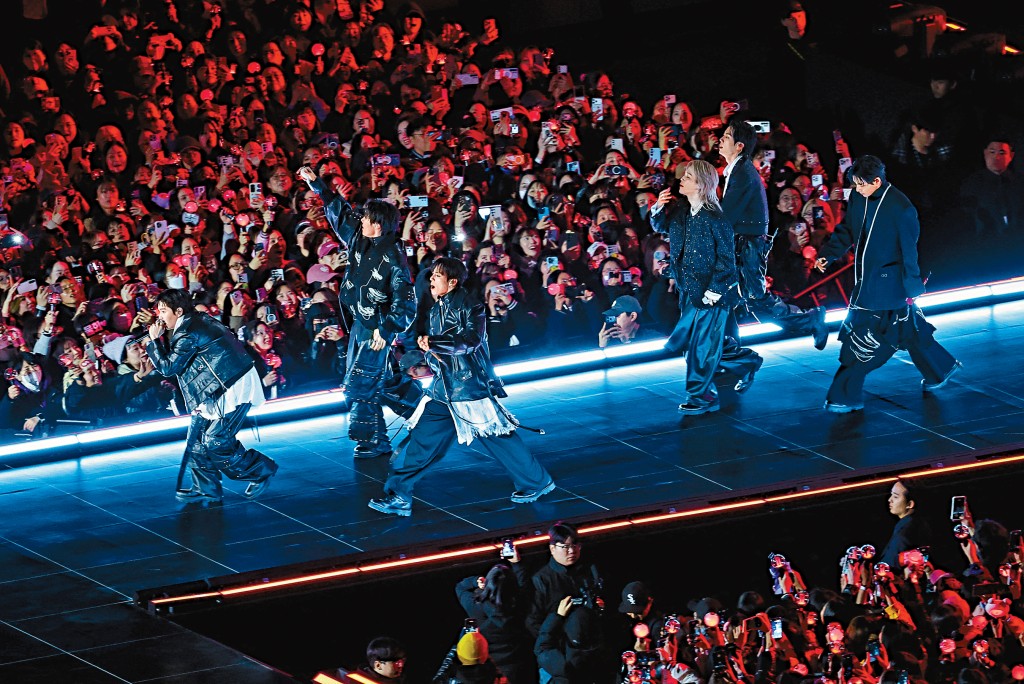 BTS全員開騷，ARMY們興奮得全程尖叫！