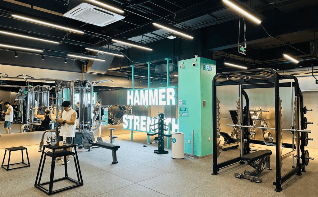 開創零預繳按月收費及無合約束縛模式的24/7 Fitness在香港穩步發展之餘,正加速在內地擴張。 開創零預繳按月收費及無合約束縛模式的24/7 Fitness在香港穩步發展之餘,正加速在內地擴張。