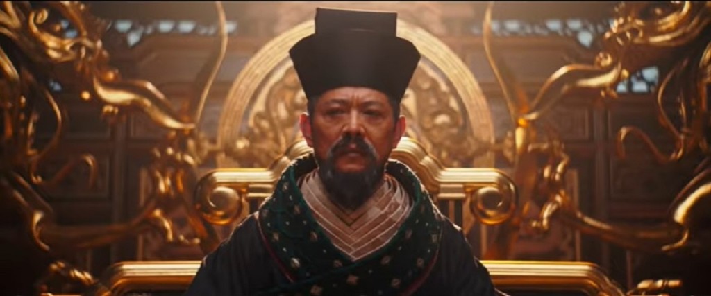李連杰的皇帝造型霸氣十足。