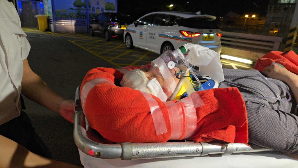 男途人半昏迷送院搶救。黎志偉攝