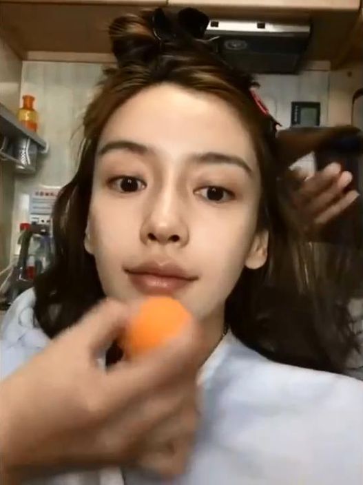 不少粉絲看完都大讚Baby「化妝前後」都非常漂亮。