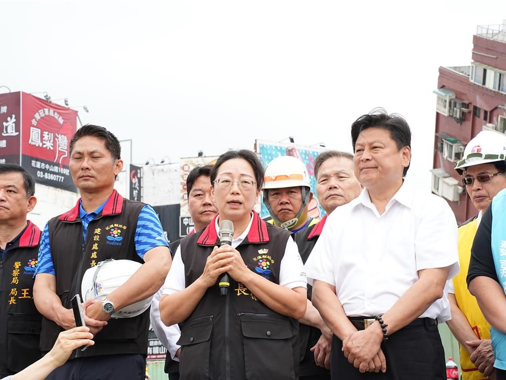 花莲县长徐榛蔚表示，拆除工程预计2周内完成。 中时