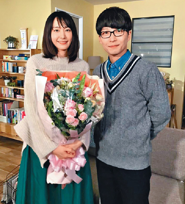 ■结衣BB有指暂时停工，准备为星野源添丁。