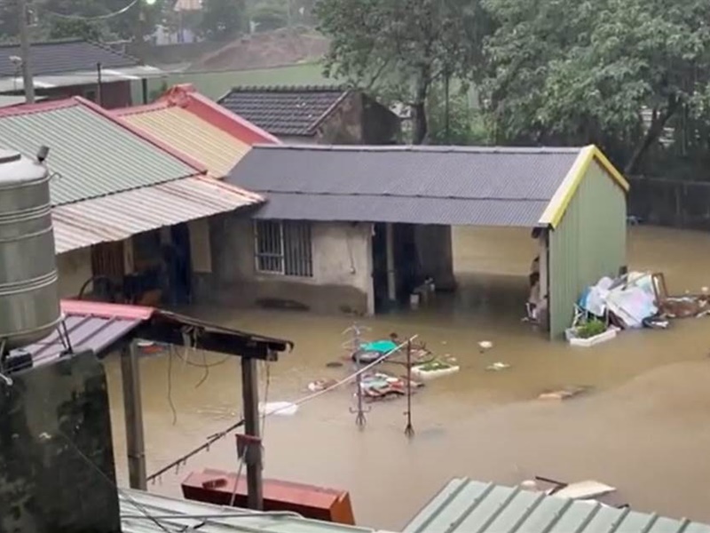 三合院浸在水中。中時 