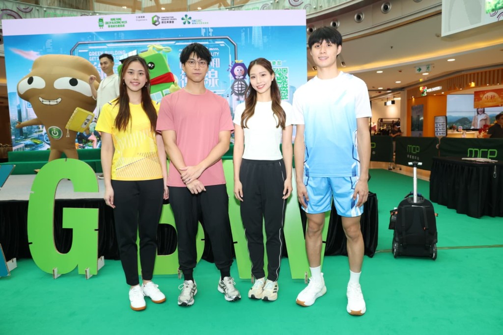 左起：香港女子乒乓球運動員陳劭藍（Chelsea）、空手道運動員吳業坤（坤哥）、香港單車隊前代表馬詠茹（Vivian），及香港U22籃球代表翟晉德（Ryan）。