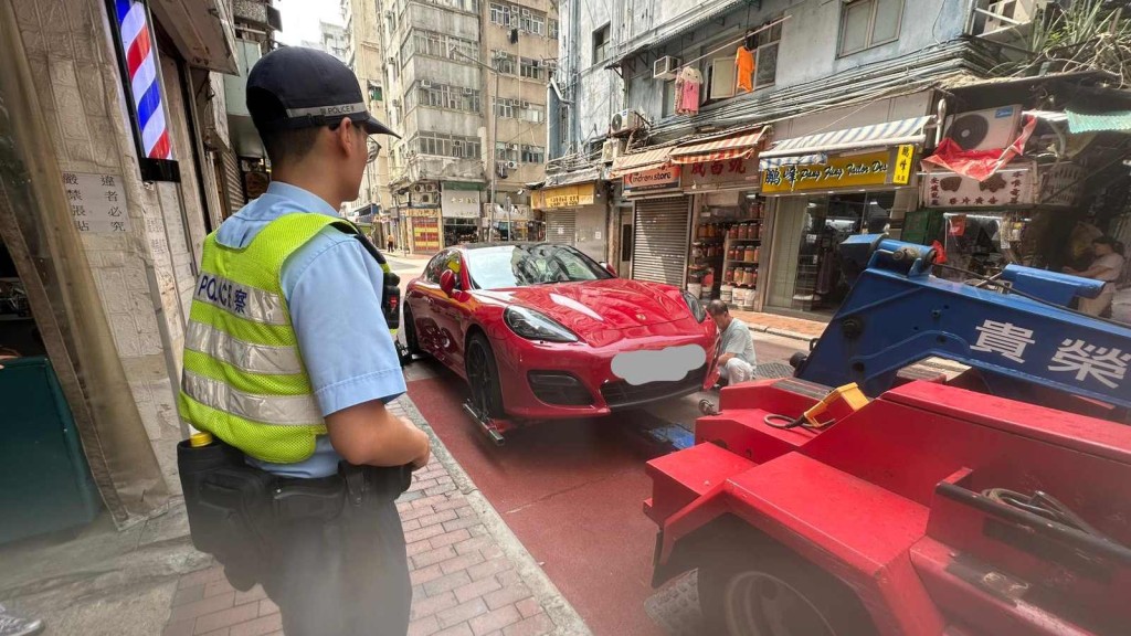 油尖警打擊違泊發874張「牛肉乾」　今年首季區內發逾4.4萬張。警方圖片