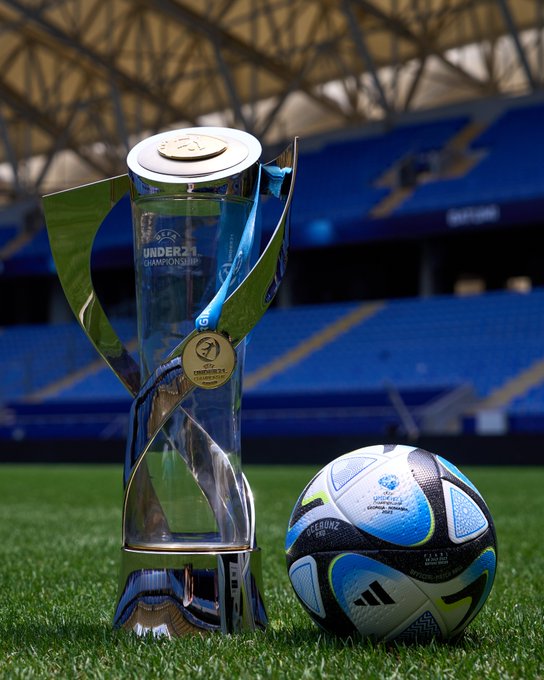 今晚U21歐洲國家盃決賽將在格魯吉亞巴統球場上演矛盾大對決。網上圖片