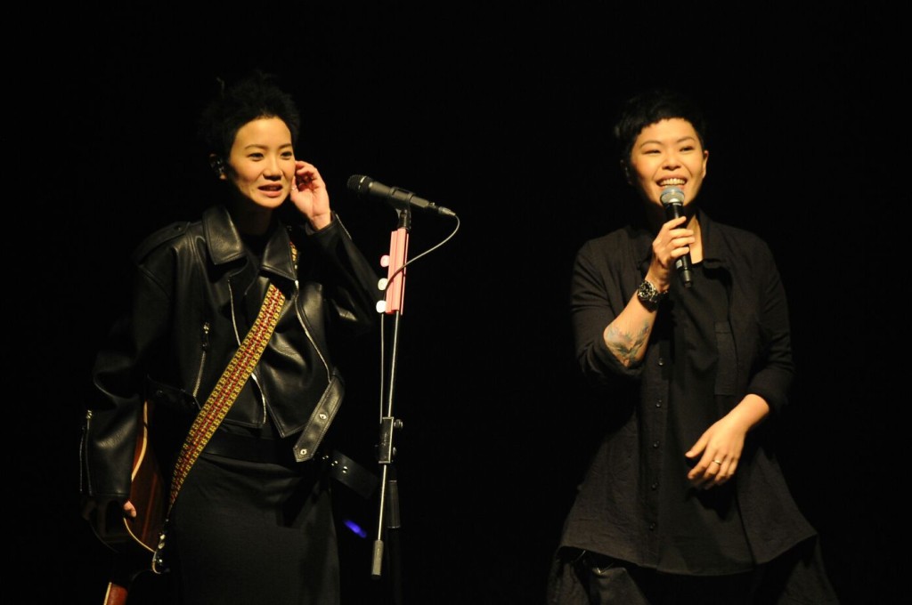 盧凱彤、林二汶重組表演。