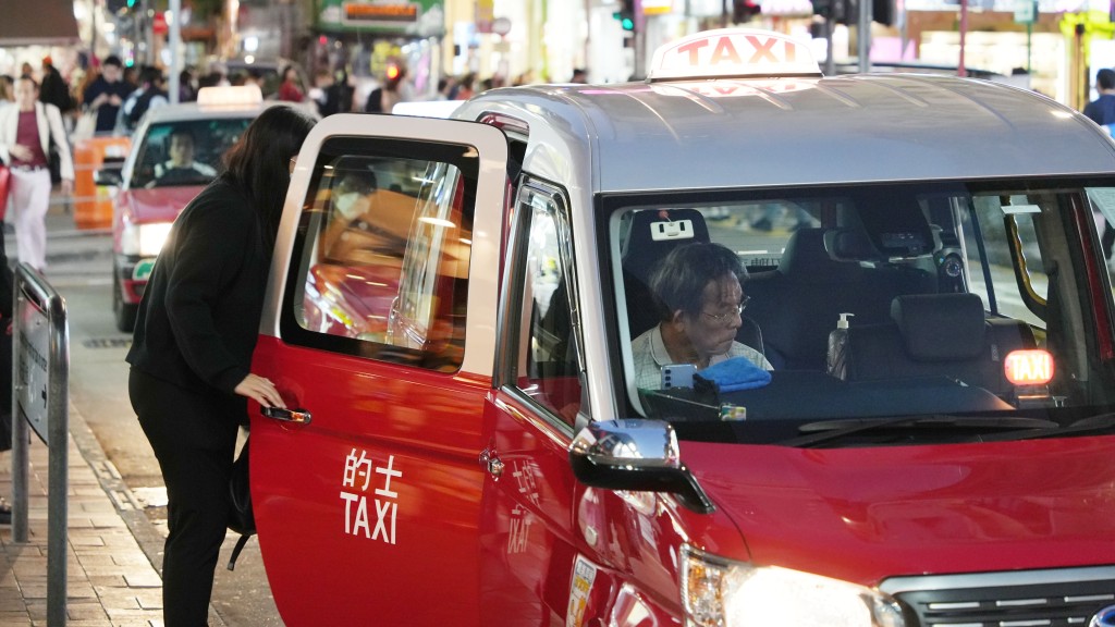 吳傑莊稱的士車隊服務即將推出，如果的士網約服務能夠滿足市民需求，或許不必再增發牌照。資料圖片