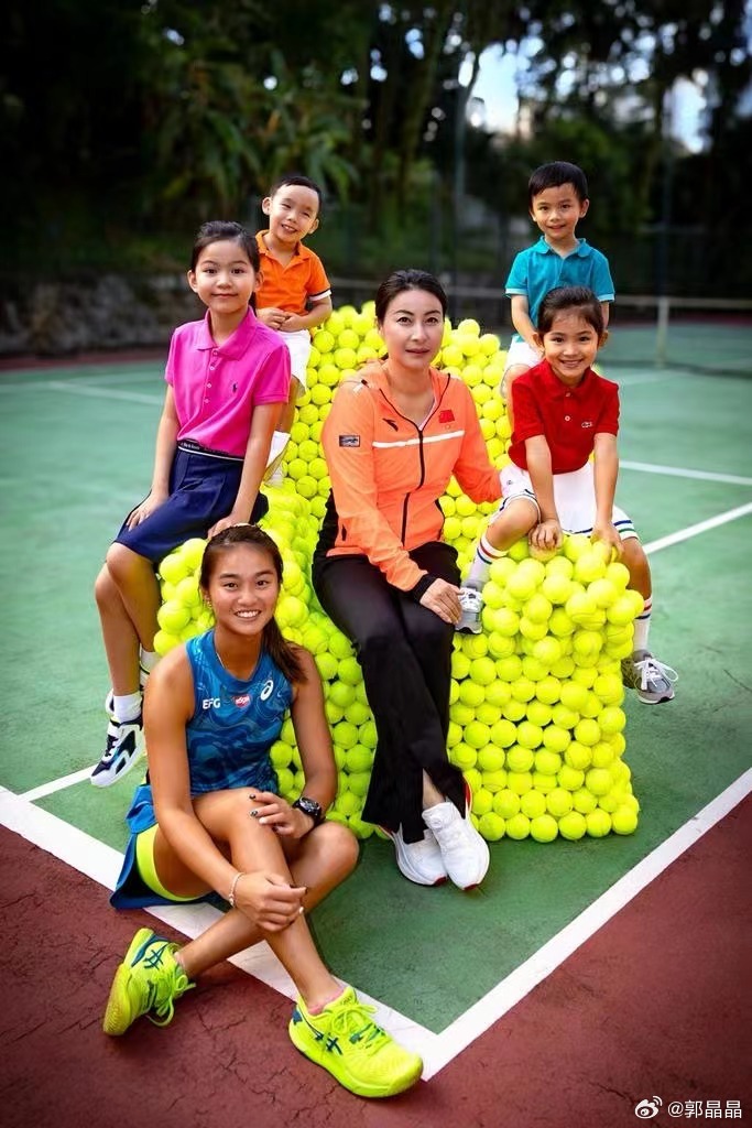 郭晶晶日前又出席香港網球公開賽宣傳活動。
