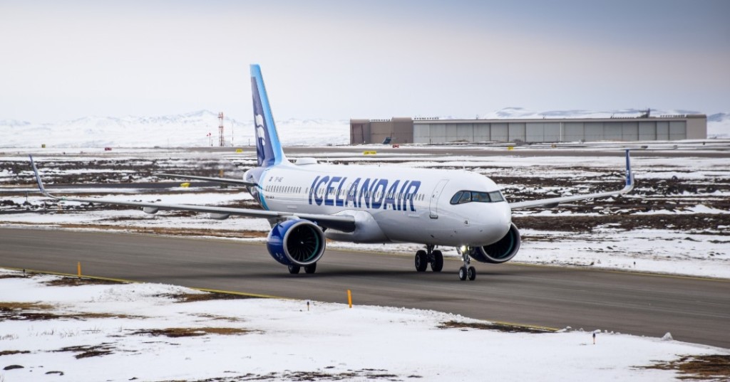 冰島航空。 FB