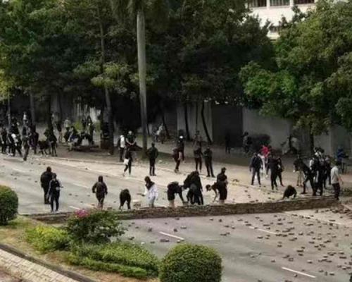 當日大埔多處有示威者堵路。資料圖片