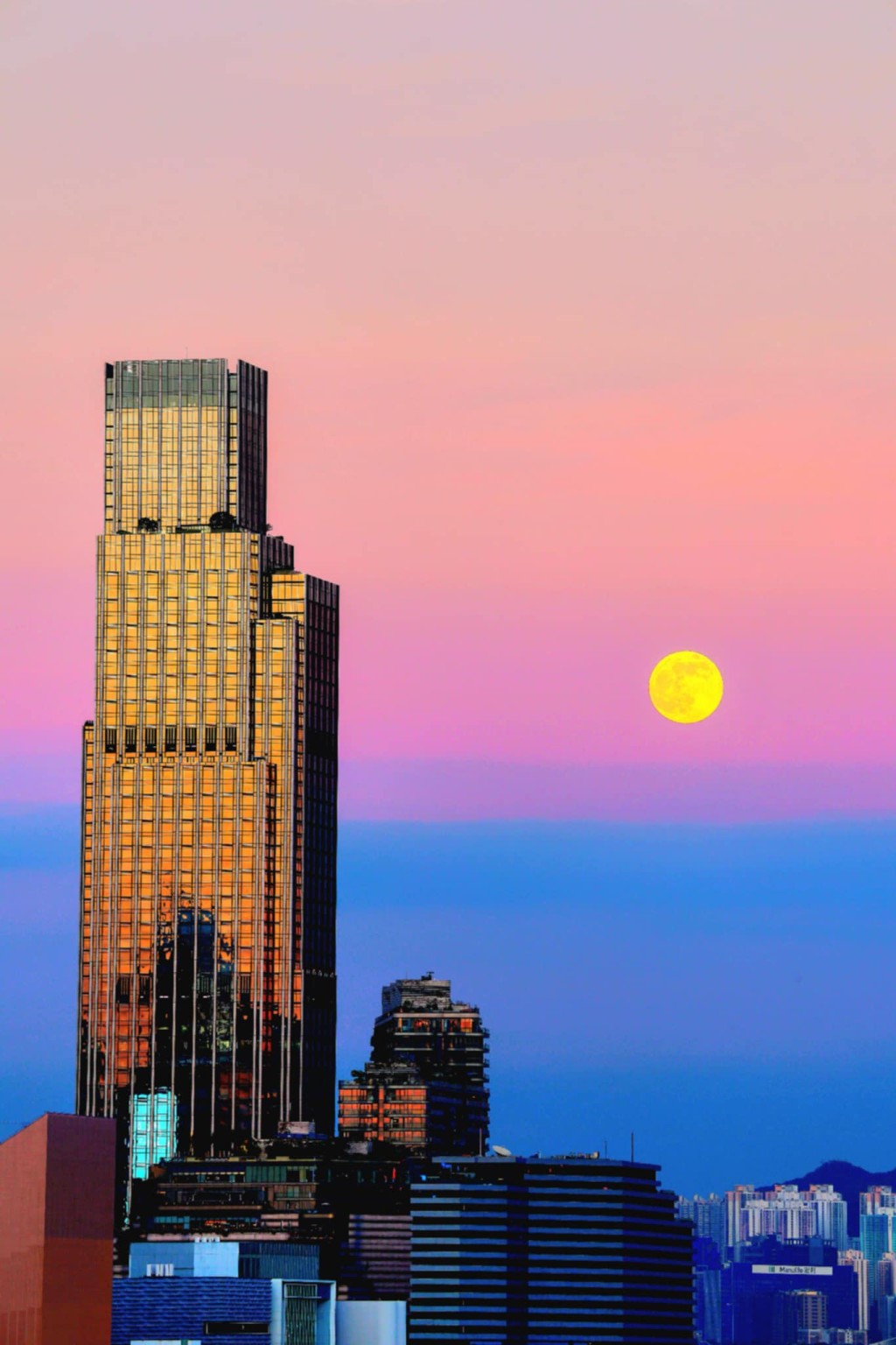 fb「香港天文台 HKO」截圖(攝: Wing Chan / 中環 / 2025年11月5日 / CWOS) fb「香港天文台 HKO」截圖(攝: Wing Chan / 中環 / 2025年11月5日 / CWOS)