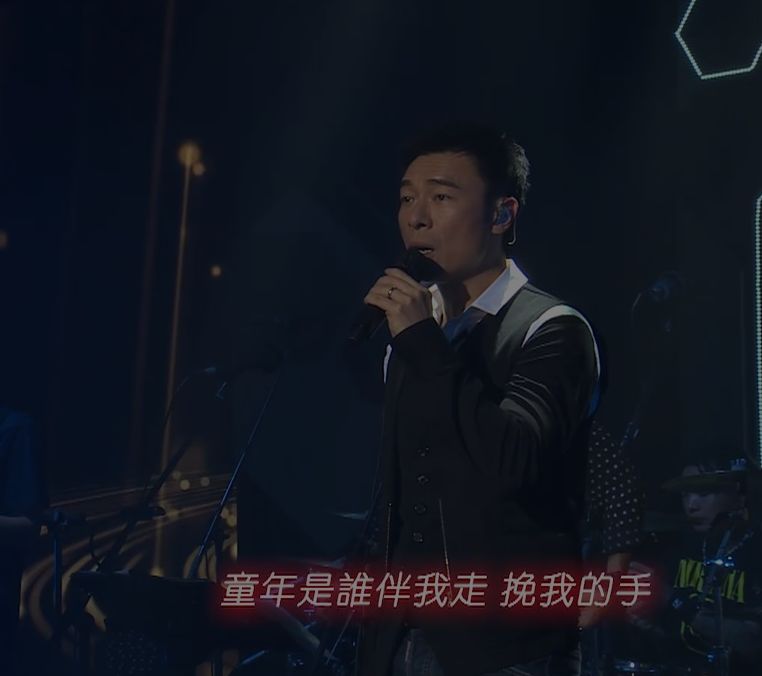 安仔左手的婚戒好搶眼。