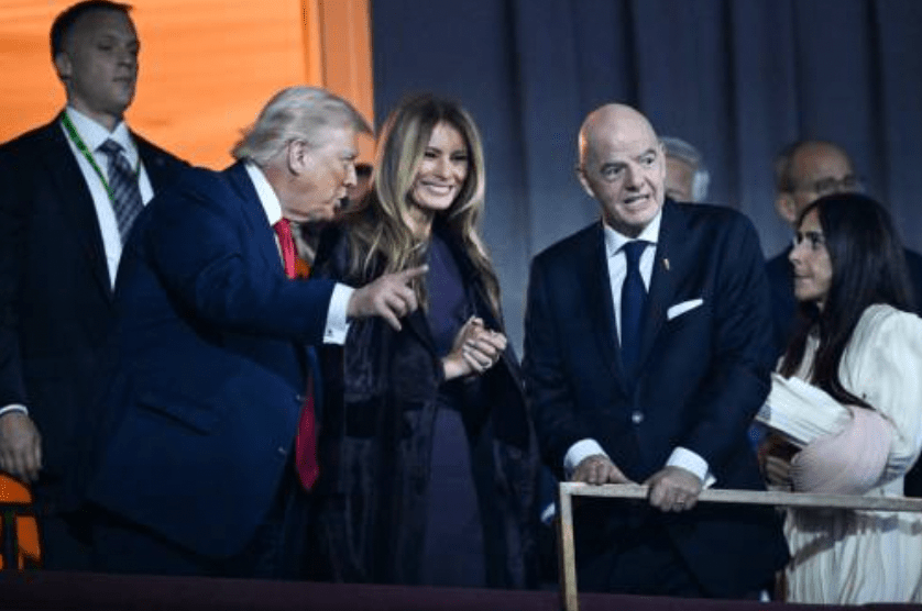 國際足協（FIFA）昨日在美國華盛頓舉行 2026 年美墨加世界盃決賽周抽籤儀式，美國總統特朗普表現興奮。法新社
