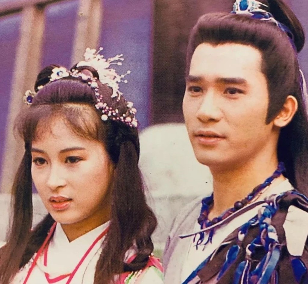 梁朝伟在1986年拍《倚天屠龙记》时，曾经与黎美娴交往。