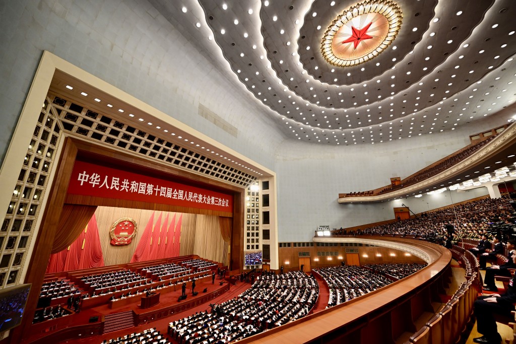 全國兩會下月審議「十五五」規劃綱要。圖為兩會2025 全國兩會下月審議「十五五」規劃綱要。圖為兩會2025