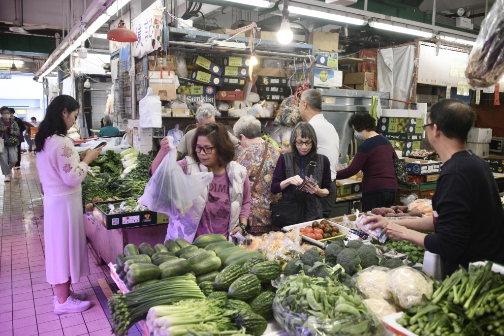 冬至市民買餸情況。