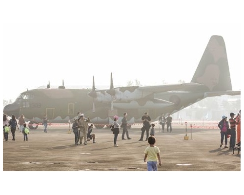 台中清泉崗空軍基地發現逾20包懷疑毒品。
