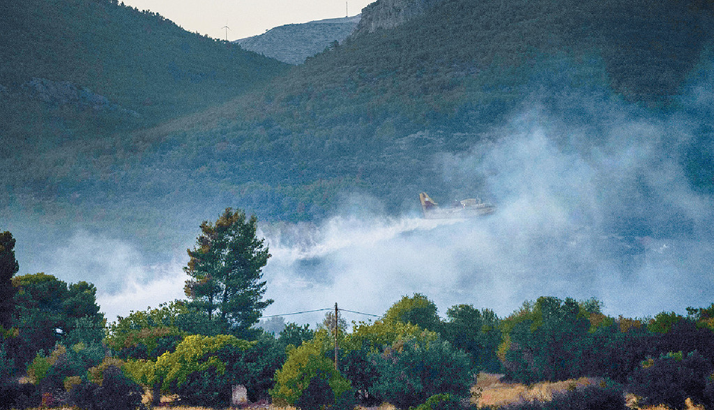 ■希臘的山火仍未撲熄。美聯社