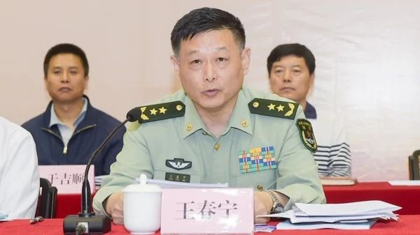 武警司令員上將王春寧。 武警司令員上將王春寧。