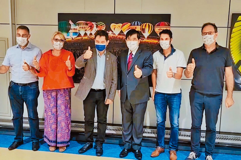 法國參議院訪問團昨晨到達台灣。