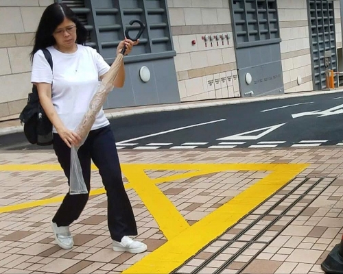 死者妹妹謝幸兒。陸曉喬攝