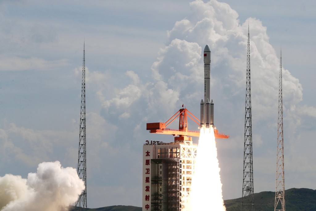 中國版星鏈首發成功，18顆衛星順利進入軌道。中新社