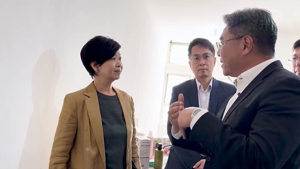 宏福苑五級火｜寶田中轉屋已有2戶災民入住  何永賢 : 需要電梯住戶可考慮。何永賢fb