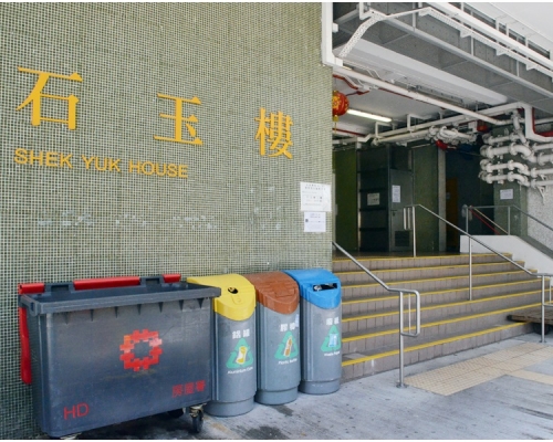 案發於秦石邨石玉樓一單位。資料圖片