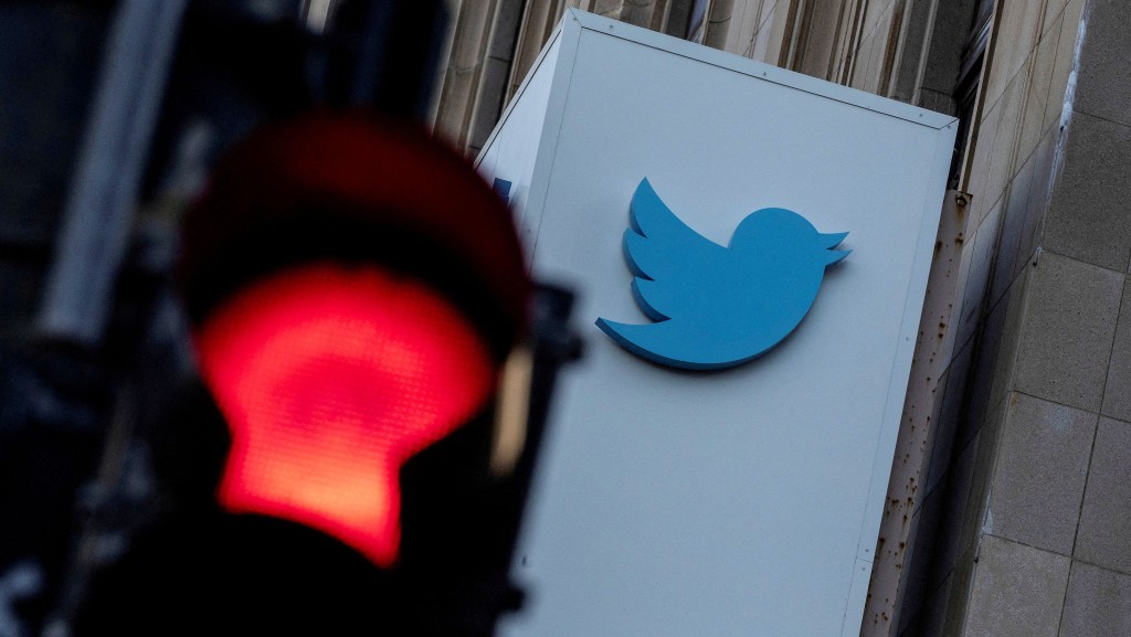 不再封殺新冠失實資訊，Twitter新政策惹憂慮。AP	