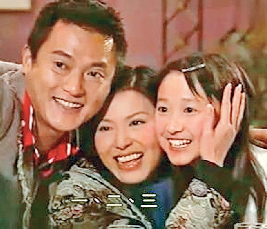 ■拍《陀槍師姐4》時，美棋只有15歲，她笑指高度沒變過。