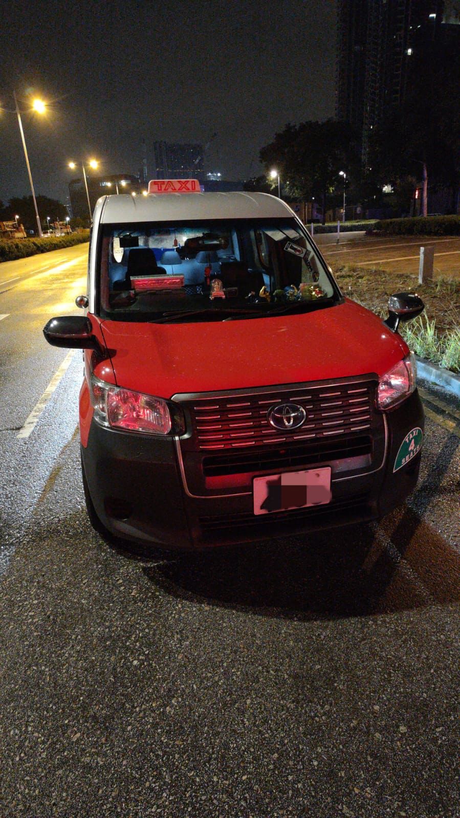 澳門格蘭披治大賽車期間打擊交通違規，警東九拘捕6男。警方提供圖片
