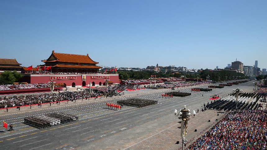 北京宣佈舉行大閱兵紀念抗戰勝利80周年。圖為抗戰勝利70周年閱兵情況。新華社 北京宣佈舉行大閱兵紀念抗戰勝利80周年。圖為抗戰勝利70周年閱兵情況。新華社