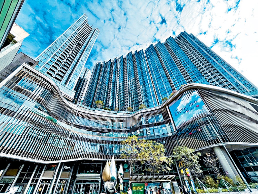 Blue Coast剛錄得首宗二手買賣成交，一個低層2房單位以1080萬易手，持貨兩年升值約11.3%。