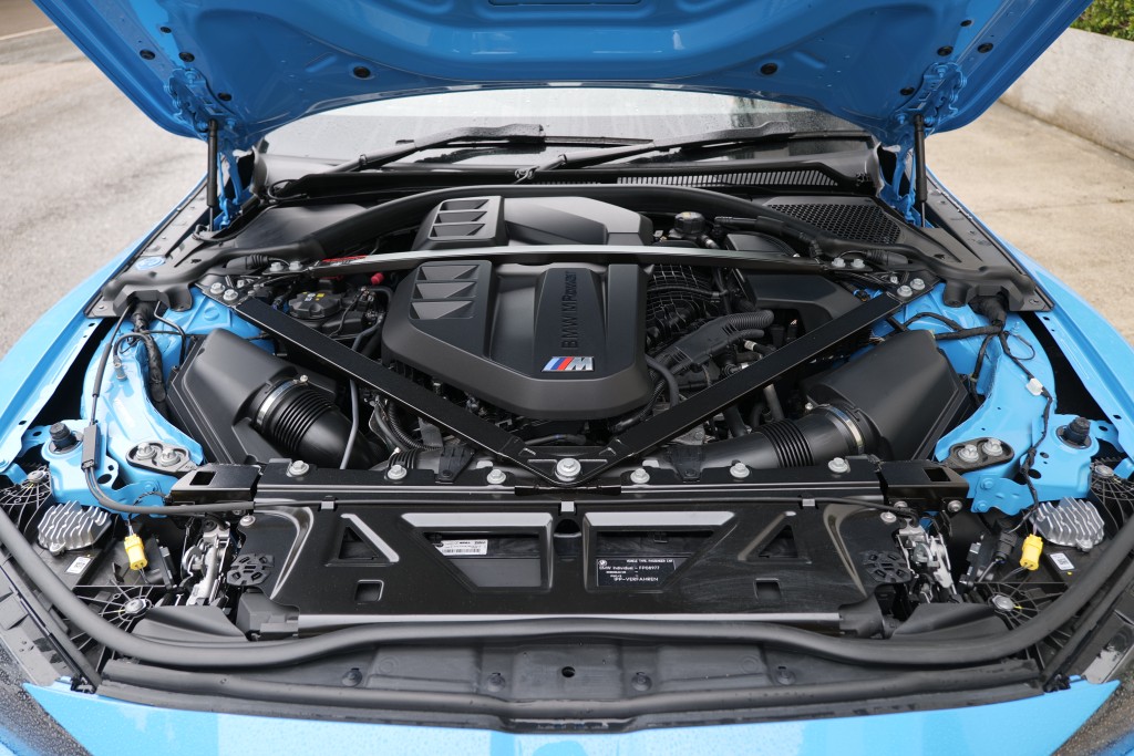 宝马M3 Touring代号B58的3公升直六双Turbo引擎输出510ps马力和66.3kgm扭力。