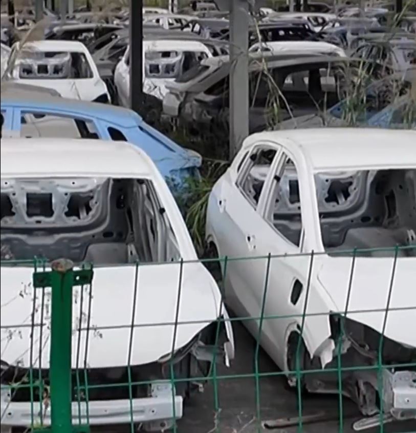 哪吒汽車破產後，生產基地荒廢。焦點訪談