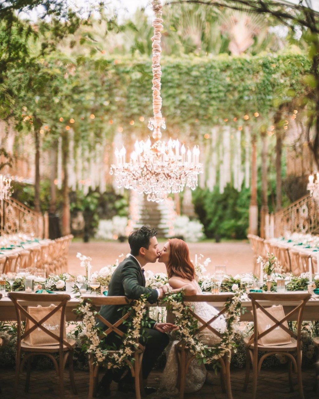 倪晨曦與金融才俊老公Vincent於2020年在夏威夷舉行婚禮。